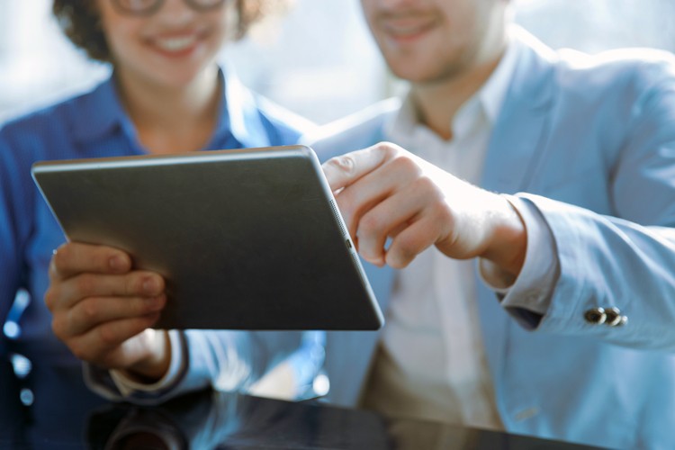 Investeren digitaal Hoe investeer ik in het digitale tijdperk